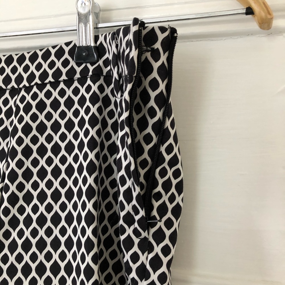H & M Patterned Pants - Picture 4 of 8